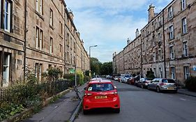 City Centre Flat - Sleep Upto 4